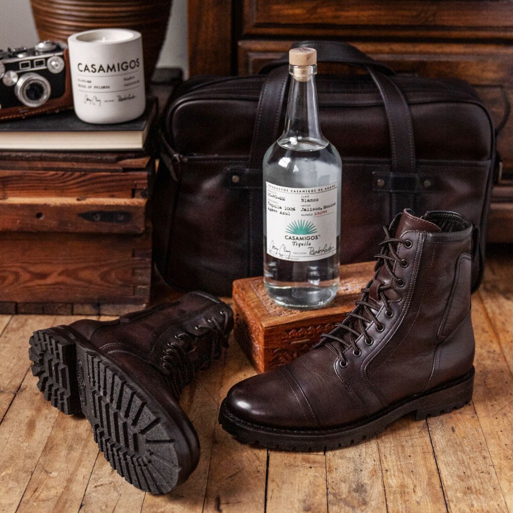 Casa Moto | Old English - Image 8